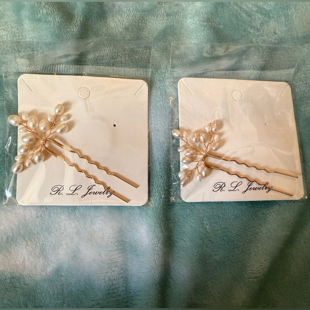 2 Bridal Freshwater Pearl Hairpins